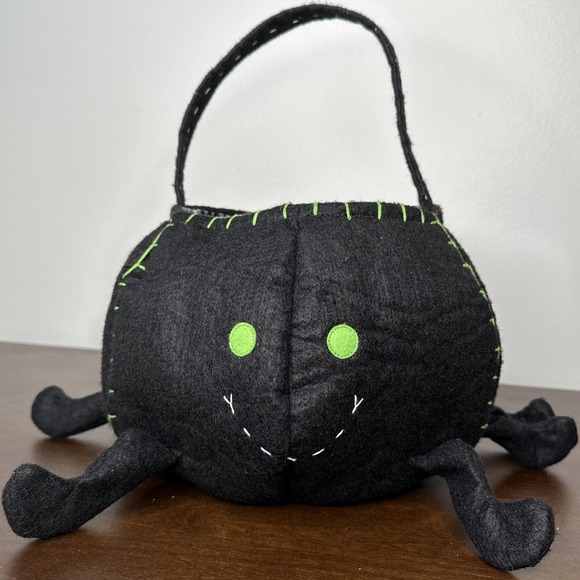 Pottery Barn Kids Other - Pottery Barn Kids Spider Halloween Trick Or Treat Tote Back Candy Basket Retired